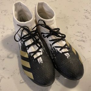 Adidas Predator cleats. Men’s Size 9